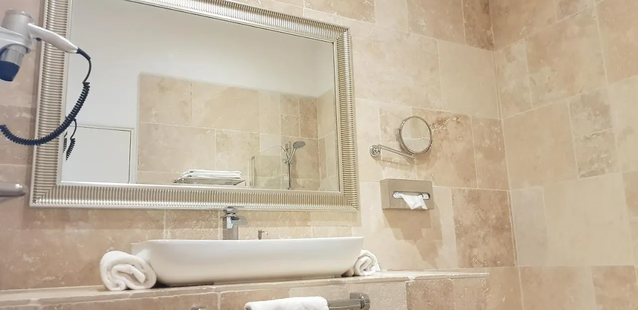 Hotel Le Mas Angelussi Salon-de-Provence